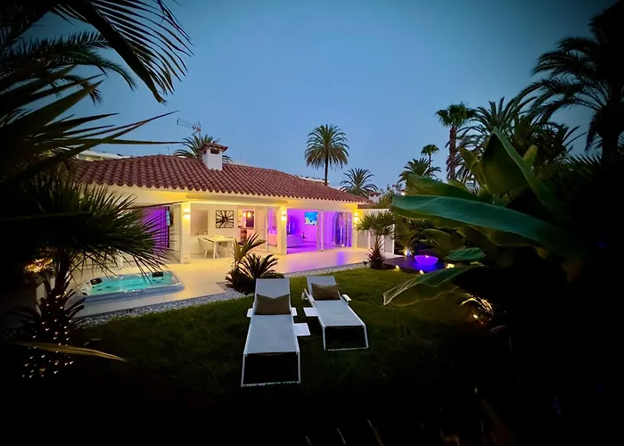 Sun Club P65 Premium Bungalow